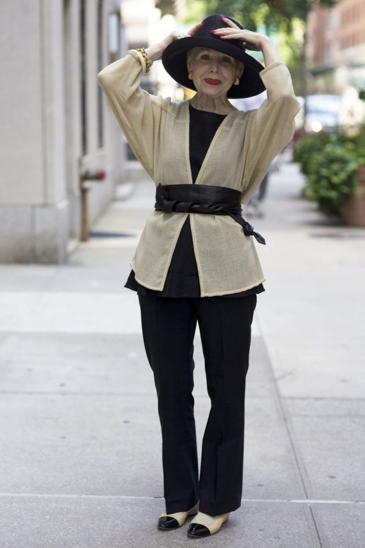 Повседневная одежда для зрелых женщин